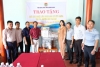 Đại diện HND tỉnh và xã Trà Ka tham dự buổi trao tặng Máy cho HTX Trà Ka
