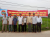 Đ/c Đỗ Thị Diễm – PCT HND xã Quế Xuân 1 cùng hội viên nông dân  tại buổi ra quân