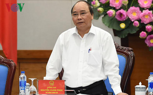 Thủ tướng Nguyễn Xuân Phúc yêu cầu cán bộ, công chức, viên chức cả nước bắt tay xử lý công việc sau kỳ nghỉ Tết