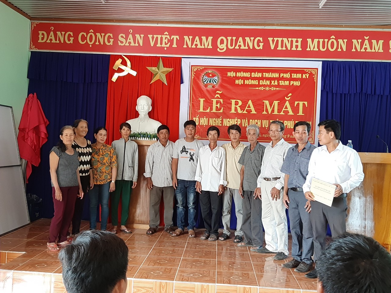 Ra mắt tổ Hội nghề nghiệp và dịch vụ tại thôn Phú Thạnh