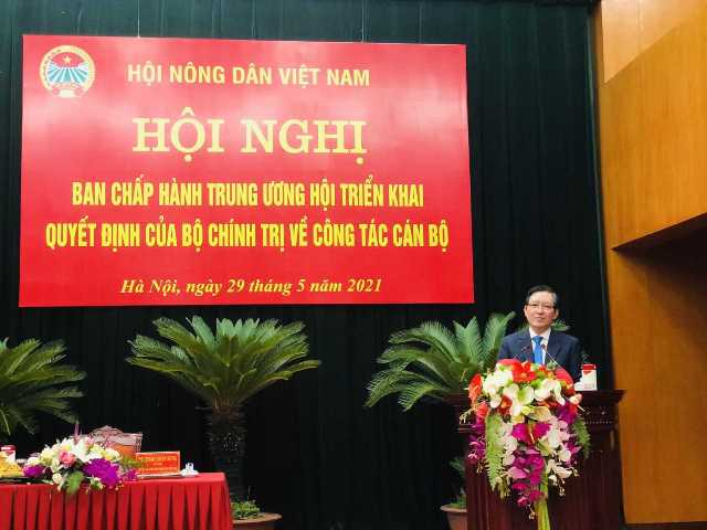 Đồng chí Lương Quốc Đoàn – Uỷ viên Trung ương Đảng, Bí thư Đảng đoàn, Chủ tịch Ban Chấp hành Trung ương Hội Nông dân Việt Nam phát biểu tại lễ nhậm chức