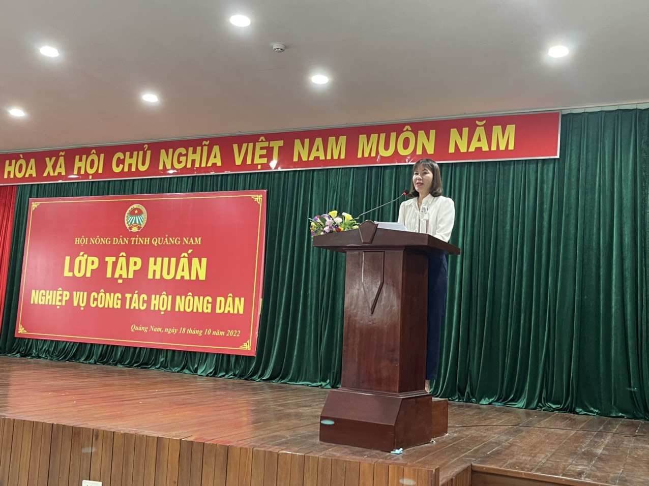 Đ/c Lê Thị Minh Tâm - UVBTV TWHNDVN, TUV, Chủ tịch HND tỉnh phát biểu khai mạc lớp tập huấn