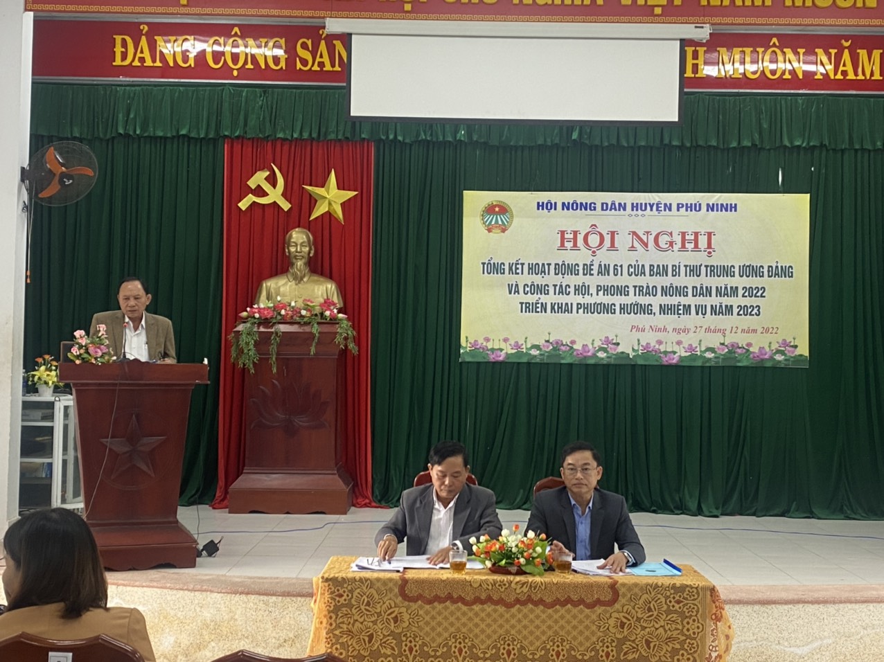 Đ/c Vũ Văn Thẩm - TUV, Bí thư Huyện ủy Phú Ninh phát biểu chỉ đạo tại Hội nghị