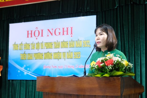 Đ/c  Lê Thị Minh Tâm UVBTVTW Hội, TUV, Chủ tịch HND tỉnh  phát biểu khai mạc Hội nghị